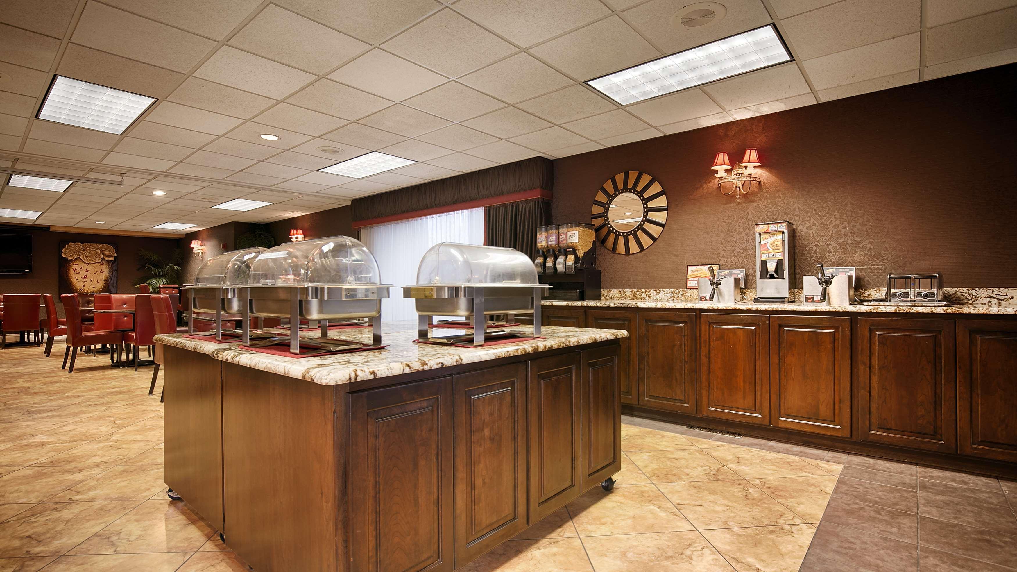 Western Abbey Hotel 3*