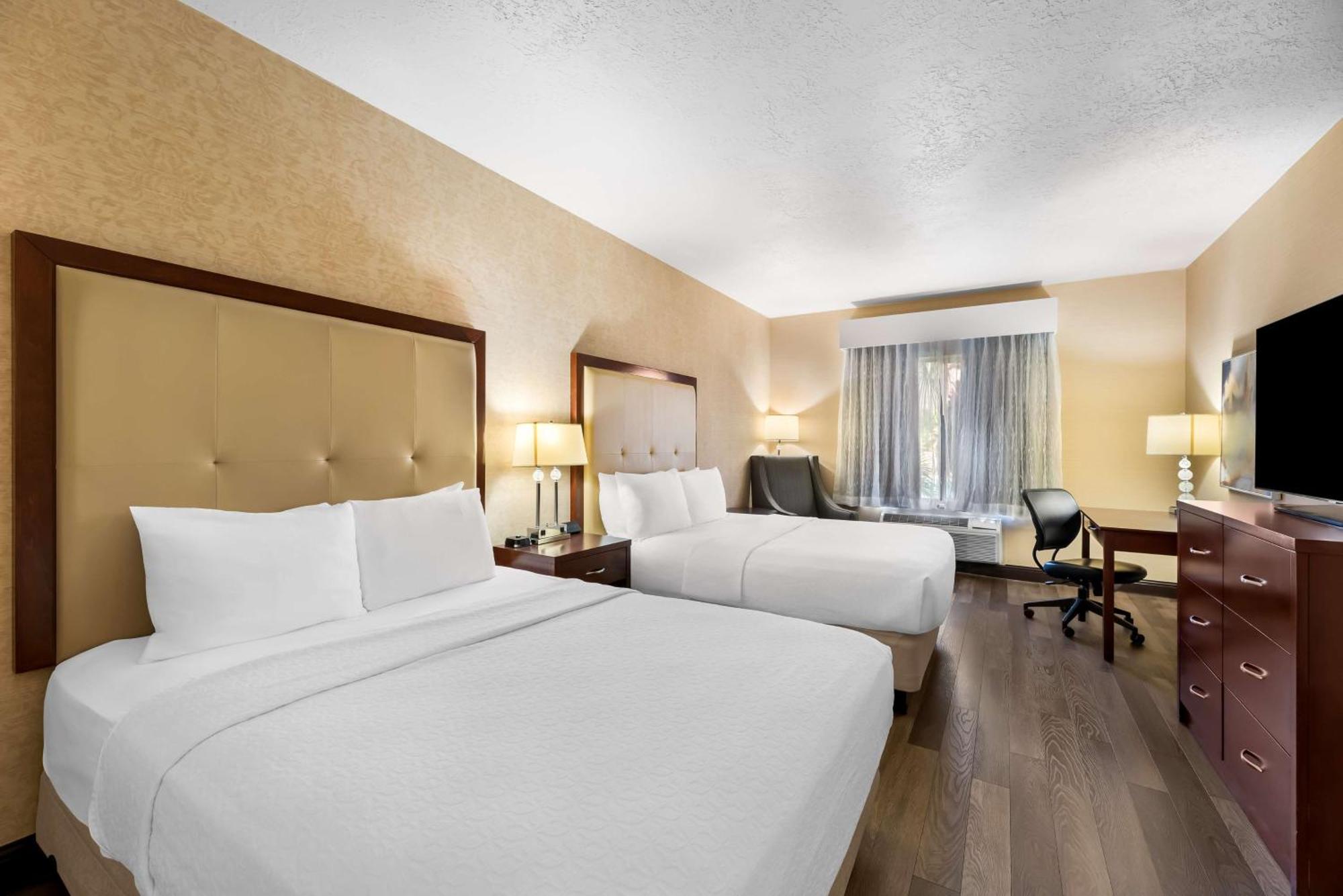 Western Abbey 3*